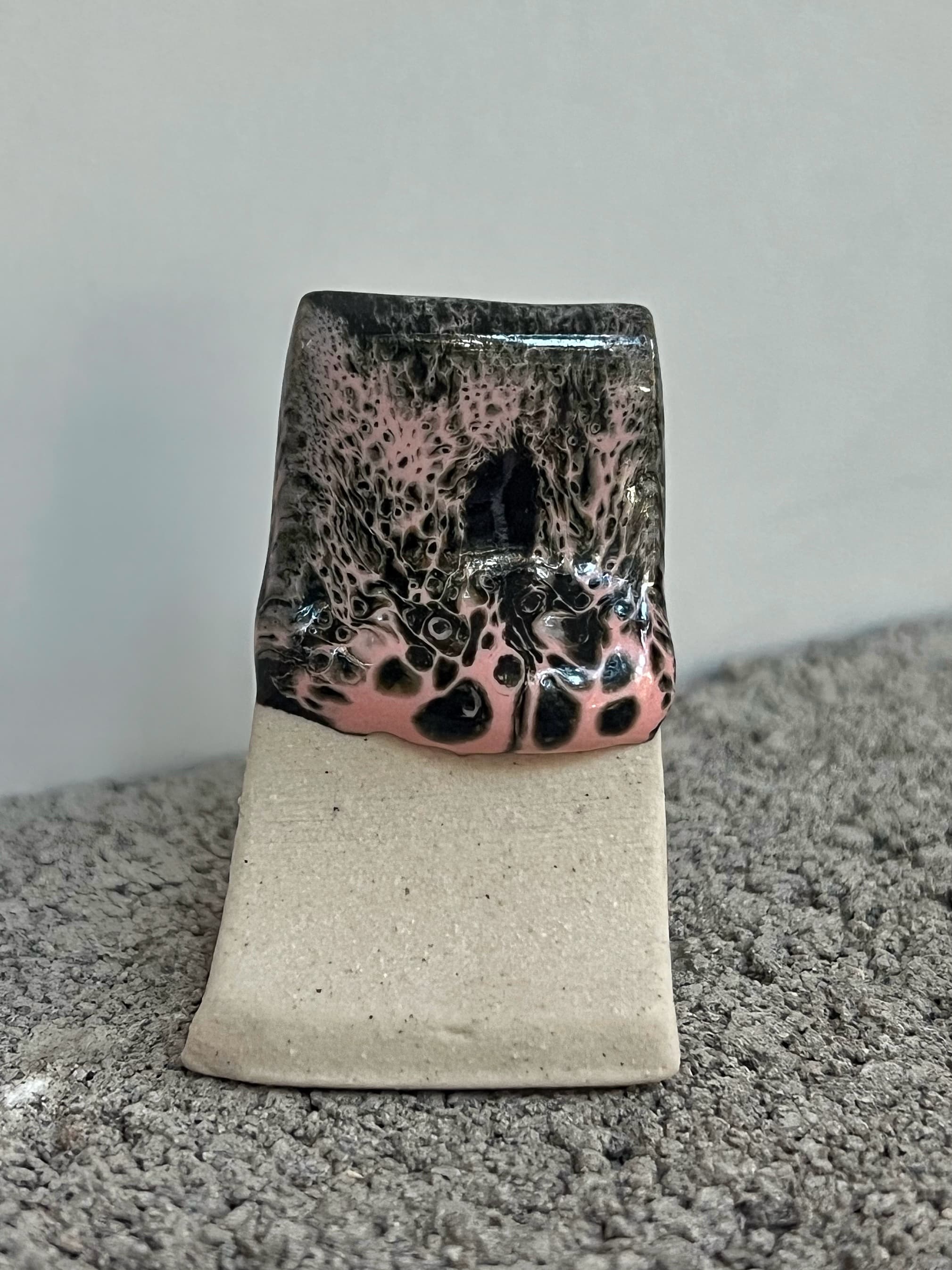 GRRR "Pink Panther" — ceramic glaze powder