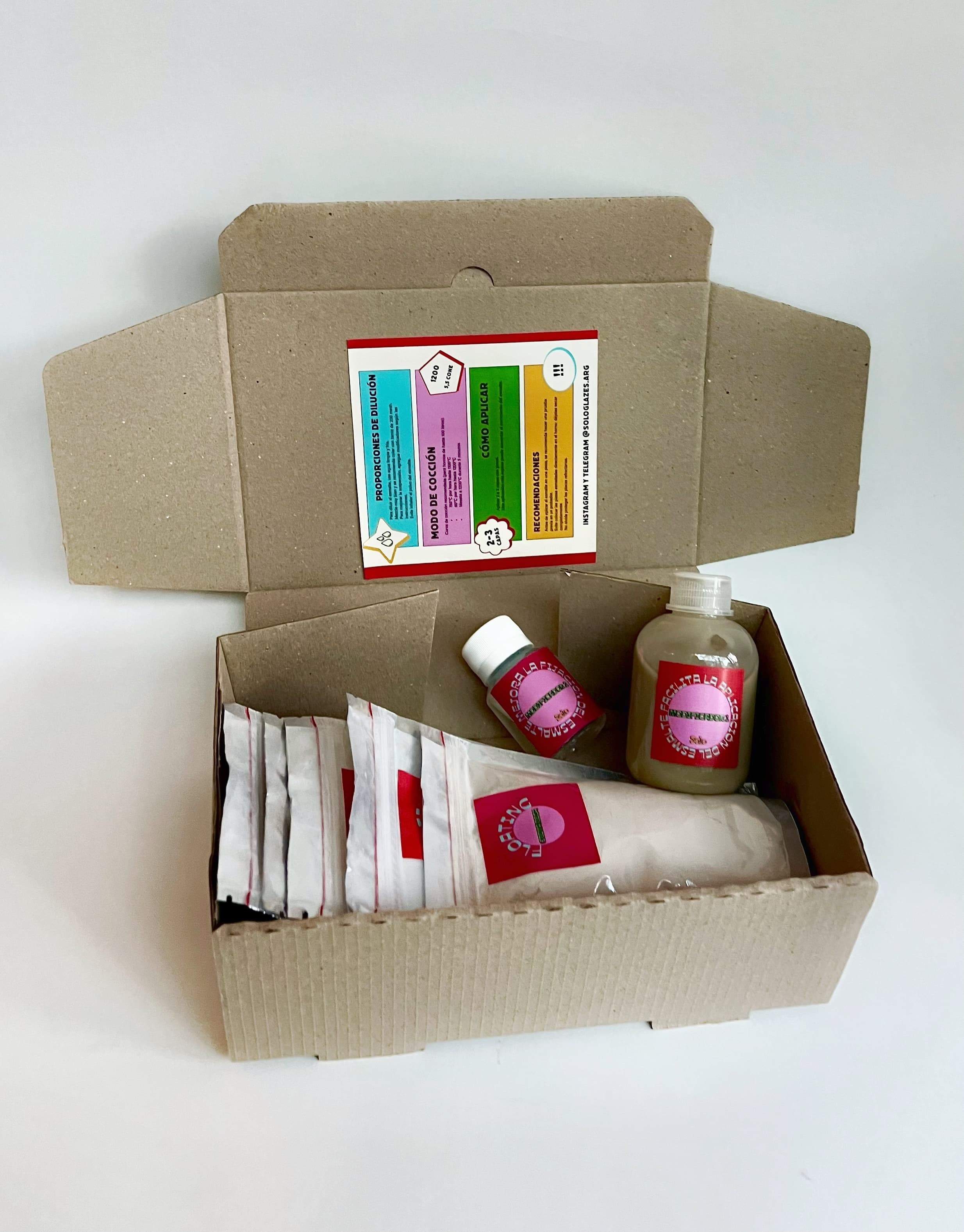 Piezas de cerámica con esmaltes de la línea Pack Prueba